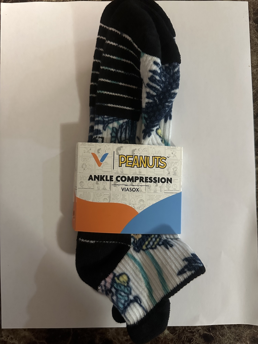 Make Bundle Peanuts Ankle Compression Socks - L/XL Viasox Men/Women